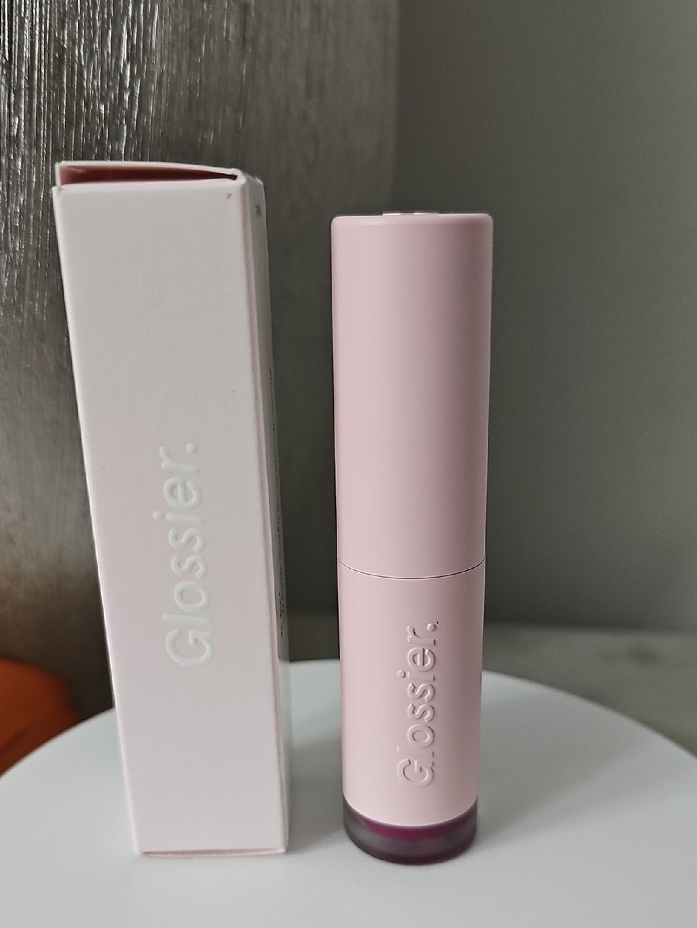 Glossier Suit - Soft Touch Lip Crème in Tempo